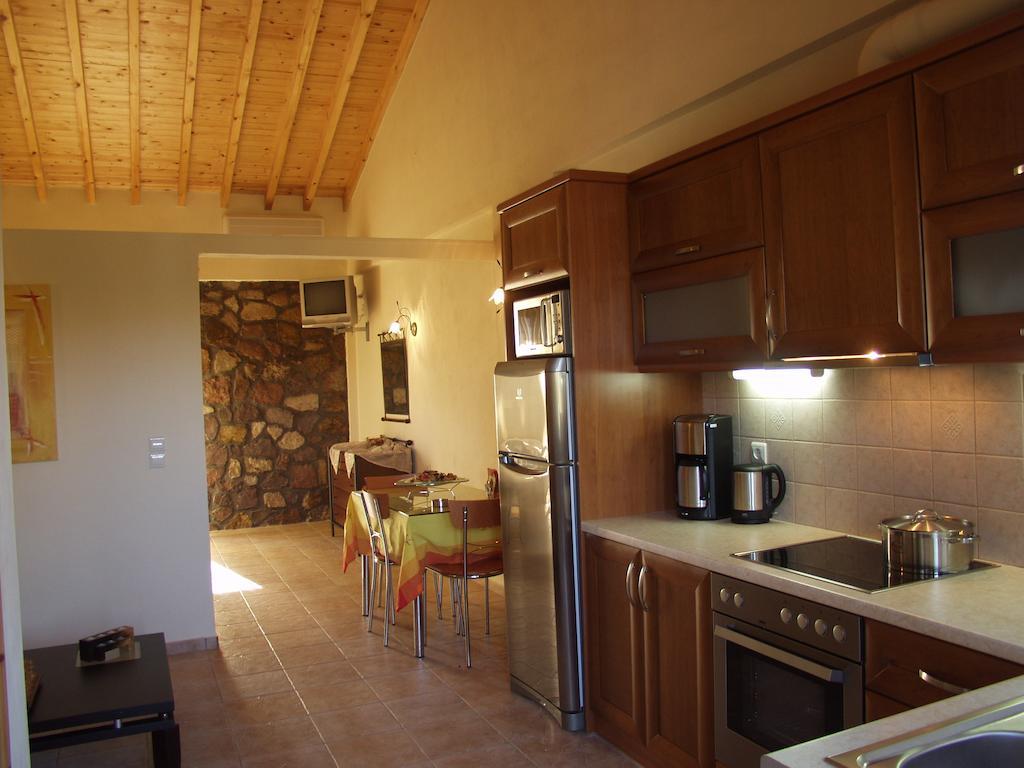 Michaela Beach Houses Mithimna Cameră foto