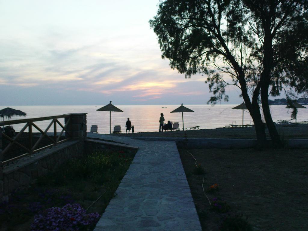 Michaela Beach Houses Mithimna Exterior foto