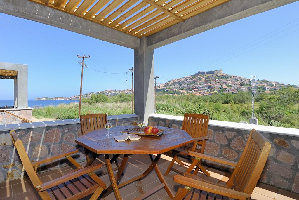 Michaela Beach Houses Mithimna Exterior foto